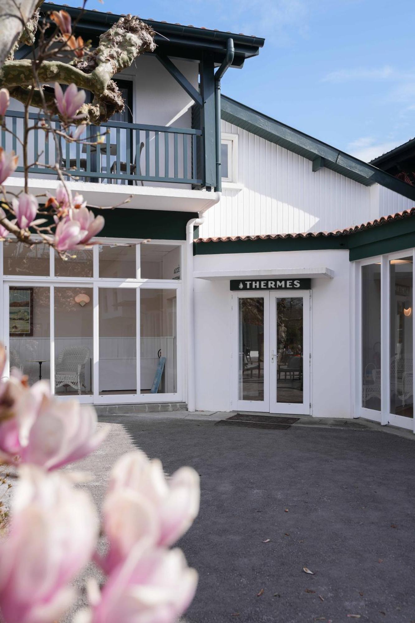 Logis Thermal Saubusse Exteriör bild